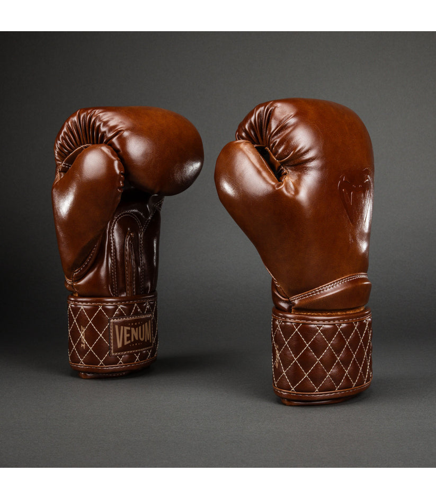 Боксови Ръкавици - Venum Impact Classic Boxing Gloves - Shiny Havana​